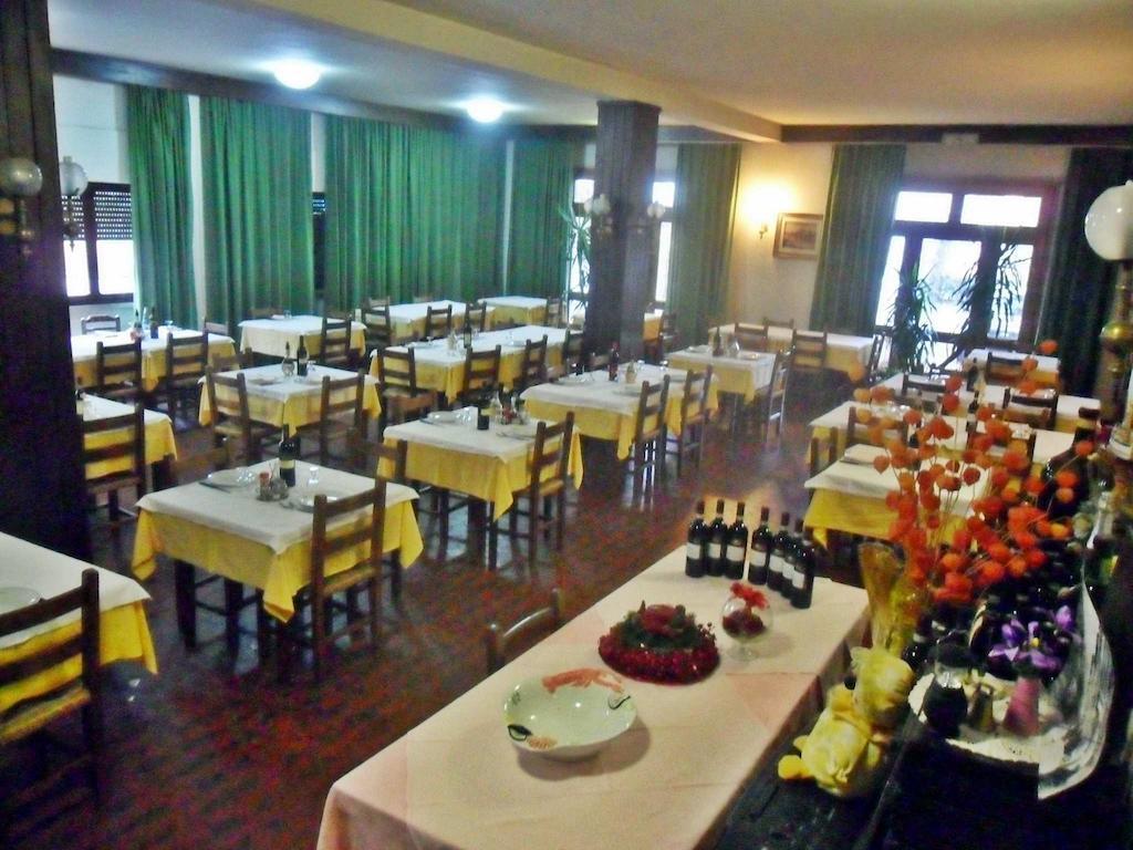 Albergo Giardino Badia Prataglia Bagian luar foto