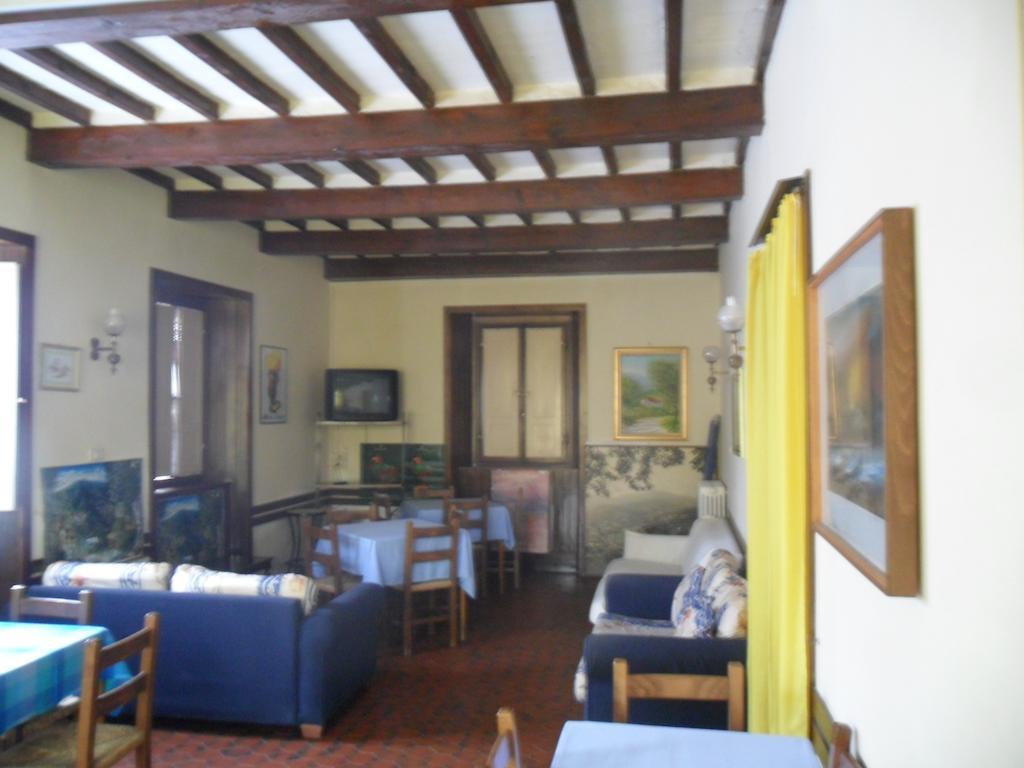 Albergo Giardino Badia Prataglia Bagian luar foto